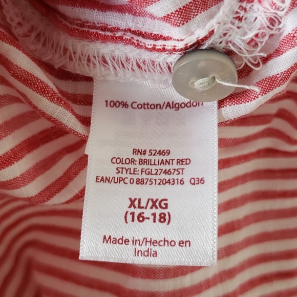 Stripes Red White Shirt/ Sleeveless Button - Picture 8 of 9
